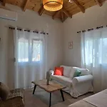 Loft Apartment *