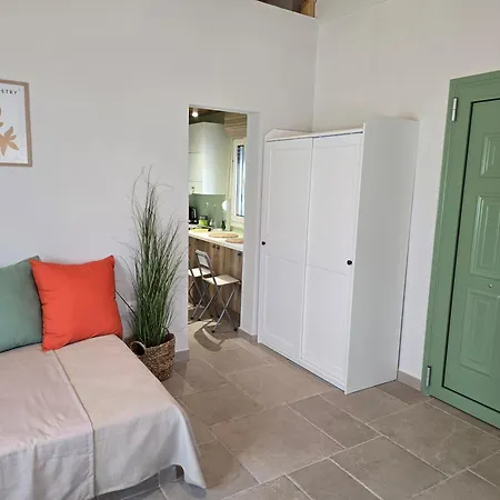 Apartment Loft Vrachati